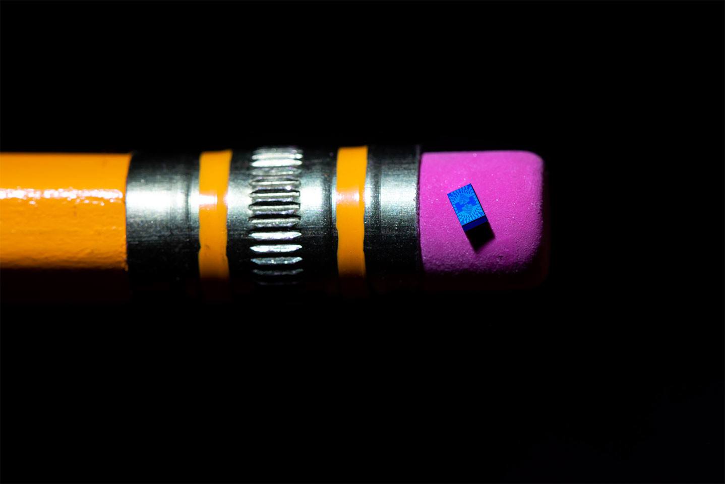 Intel comienza a probar el chip más pequeño "Spin Qubit" para la computación cuántica