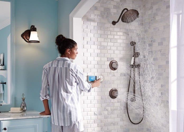 Moen Shower: Ducha inteligente compatible con los asistentes de voz