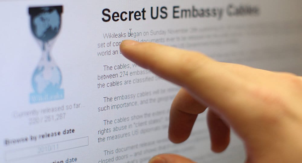 Las distintas empresas donde se alojaba WikiLeaks y sus problemas
