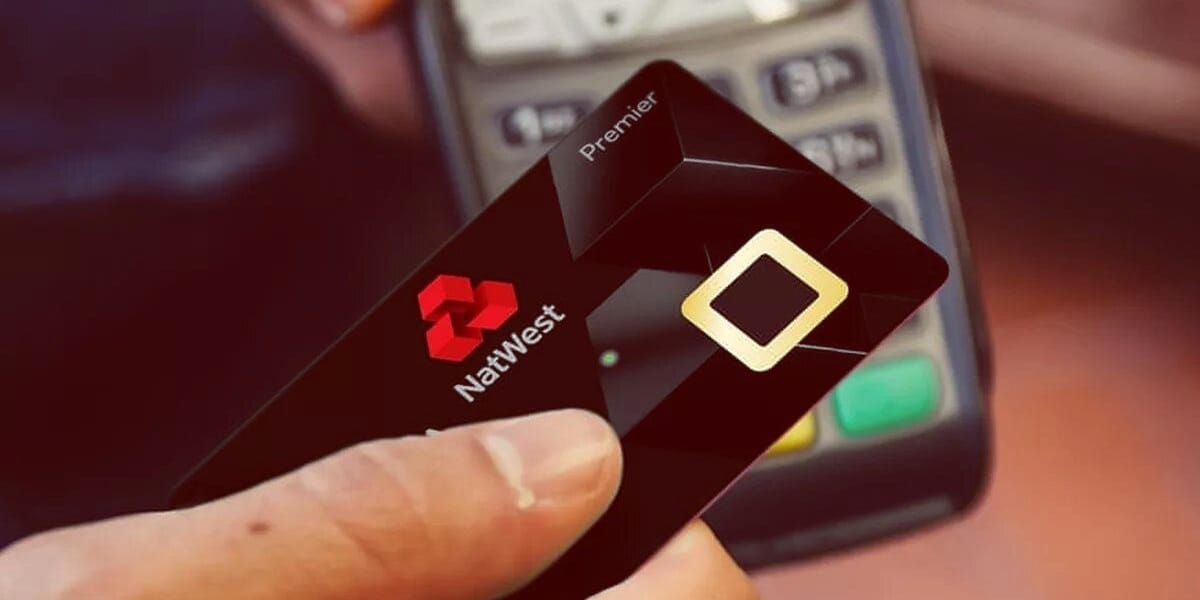 En Reino Unido lanzarán tarjetas de débito con escáner de huellas incorporado