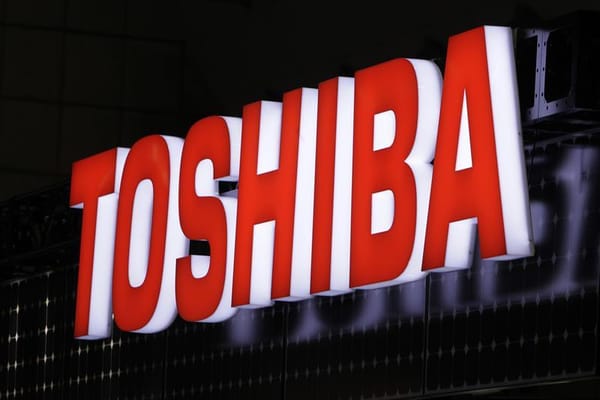 Toshiba concluye la venta del negocio de chips de memoria al consorcio Bain Capital