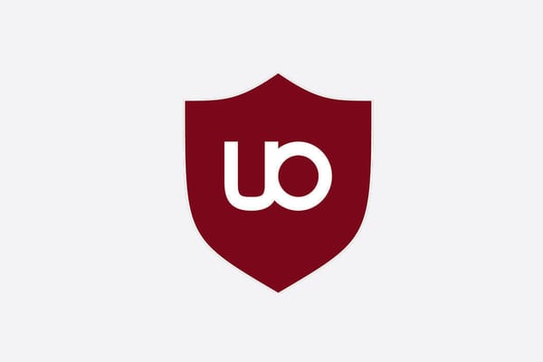 uBlock Origin tiene la opción de bloquear por defecto todas las ejecuciones de JavaScript