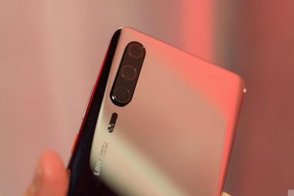 Huawei usa fotos de stock para anunciar la cámara del P30 Pro